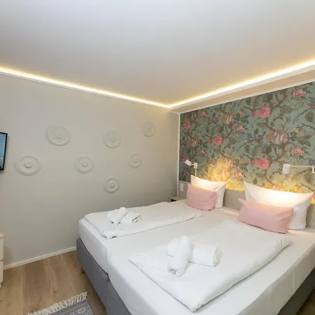 Apartament Little