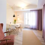 Little Apartman