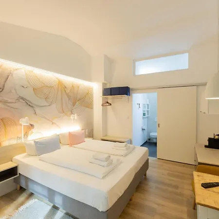 Apartment Little *